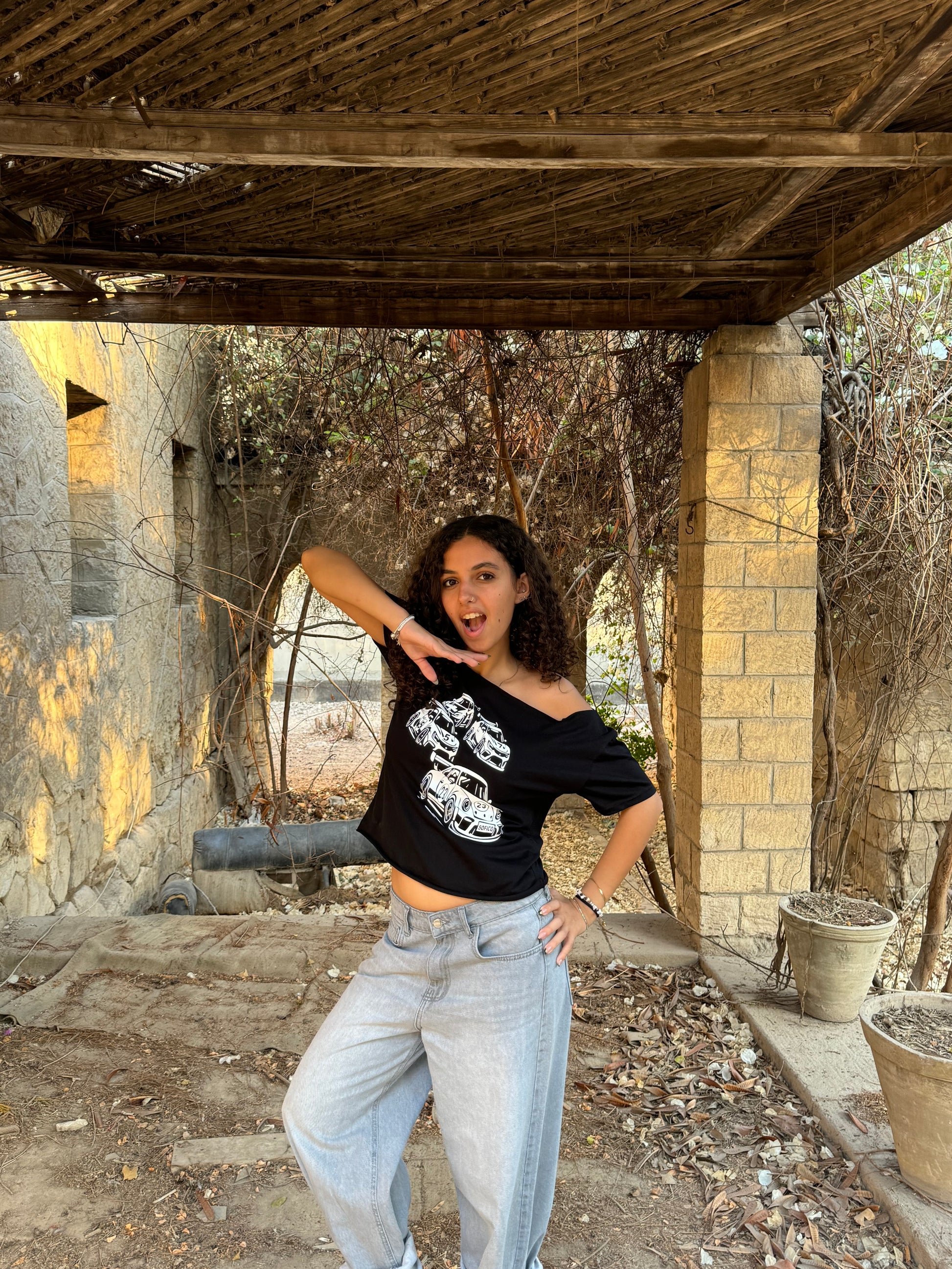 “ride off” off-shoulder