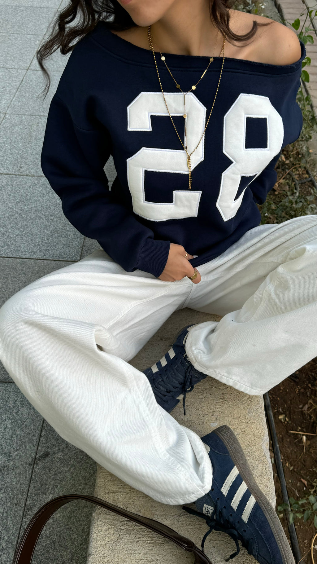 28 off-shoulder sweater - navy