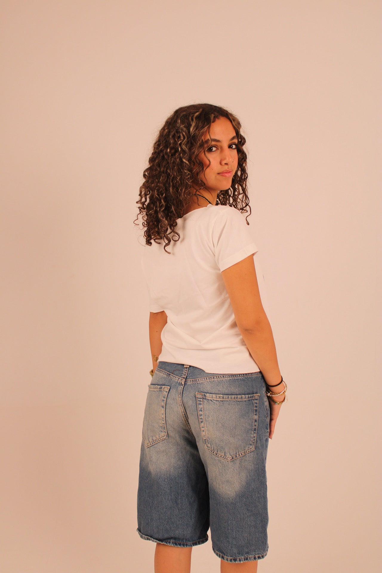 28 off-shoulder - White