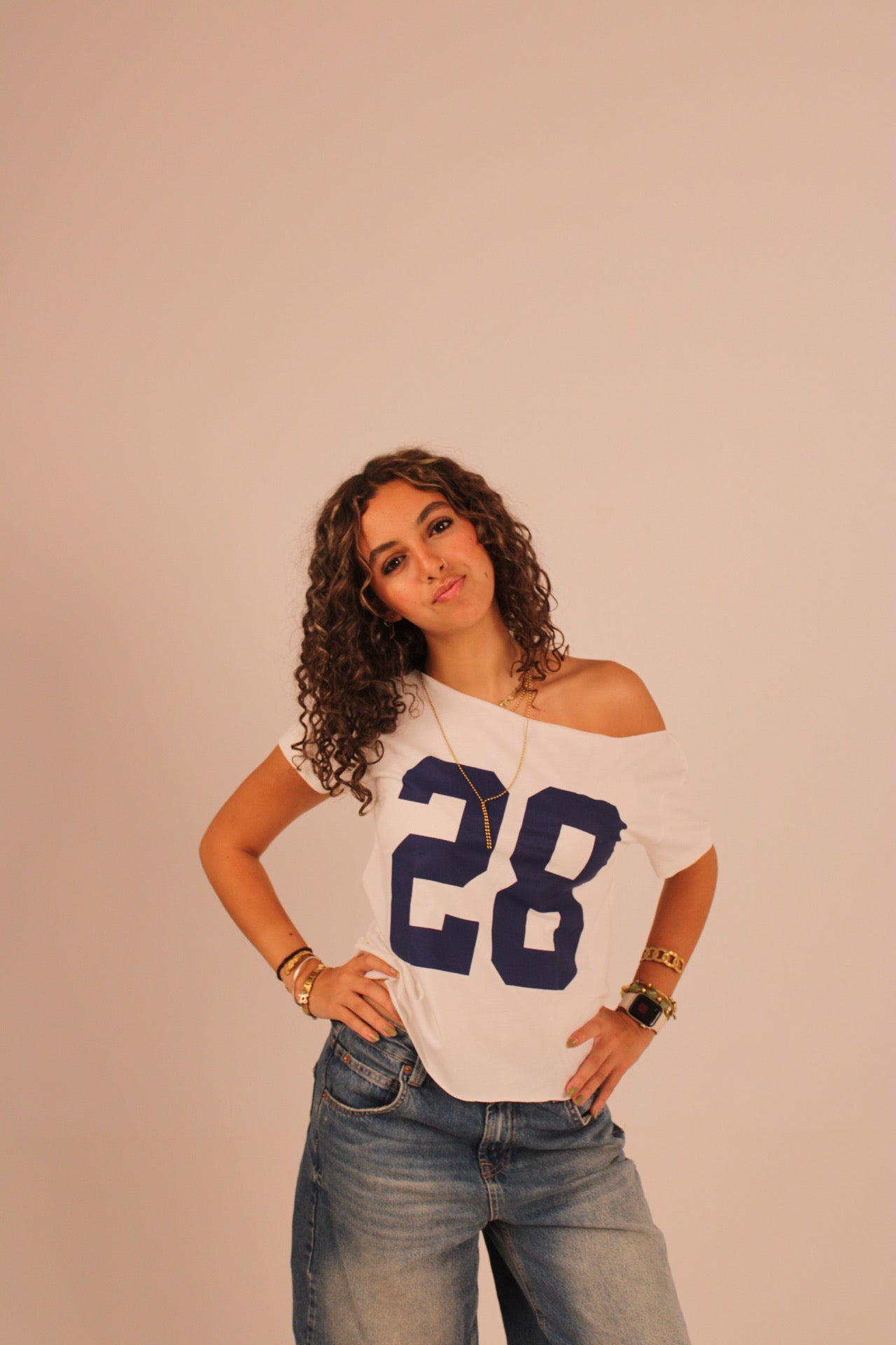28 off-shoulder - White